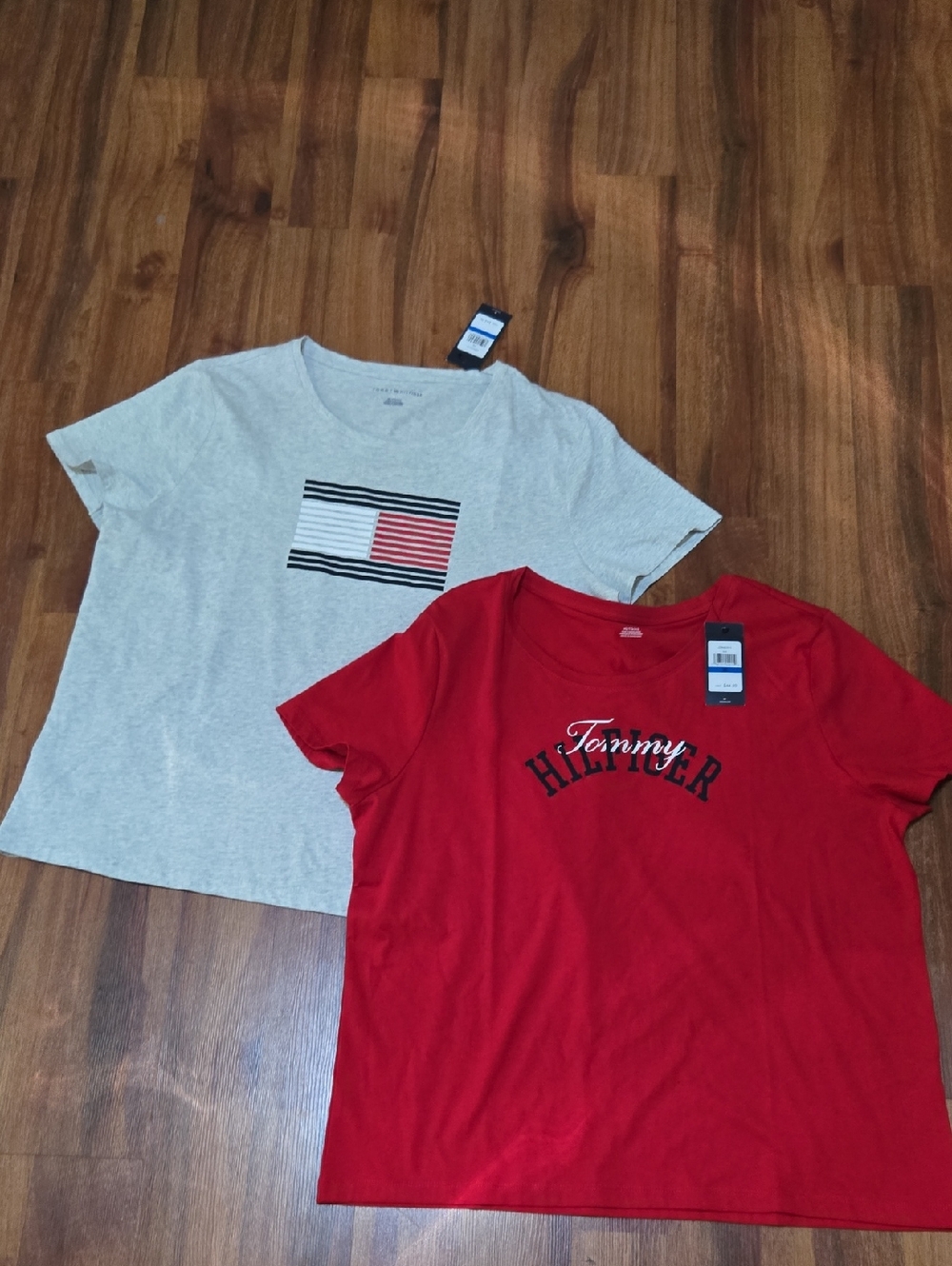 Tommy Hilfiger Red Tee & Heather Gray Logo Tee - Women Short Sleeve Set Nwt XL